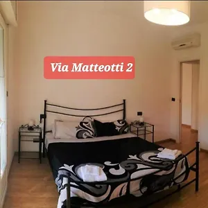 Via Matteotti & Via Carracci Apartment Bologna
